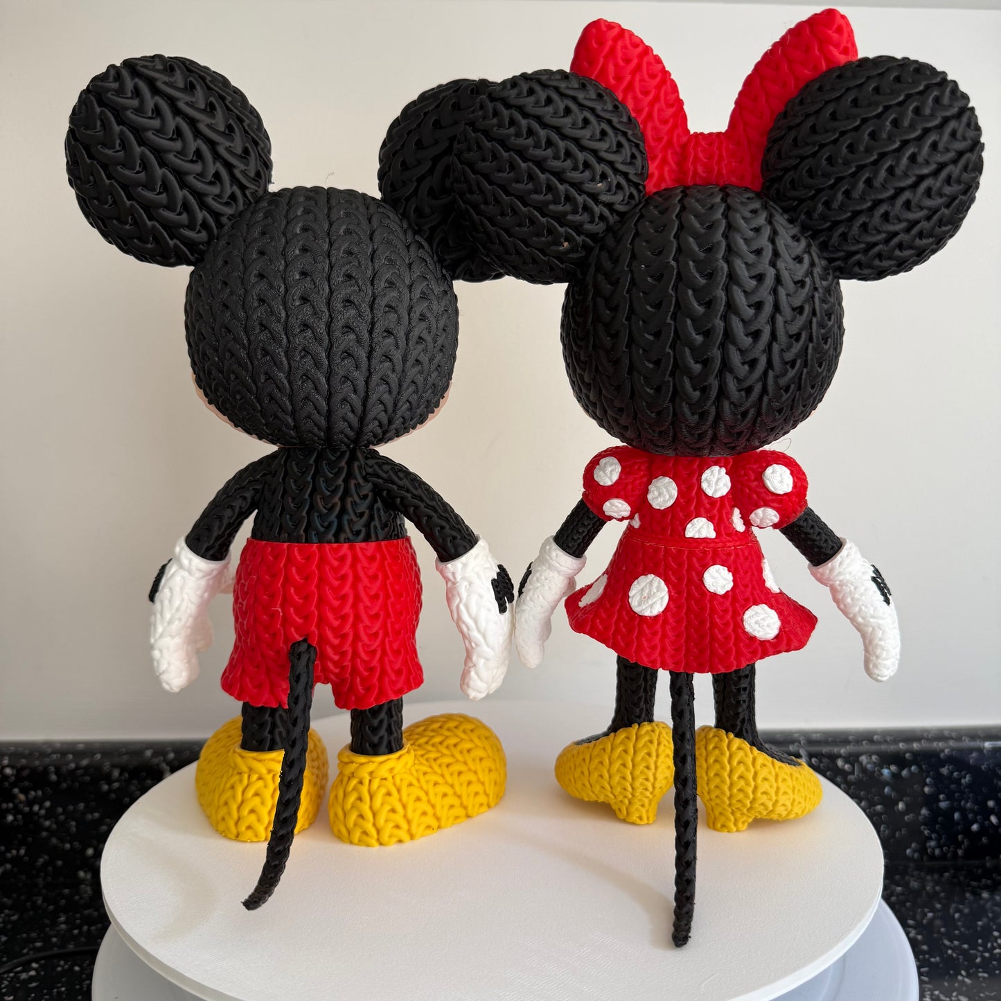 Mickey & Mini Mouse 23cm