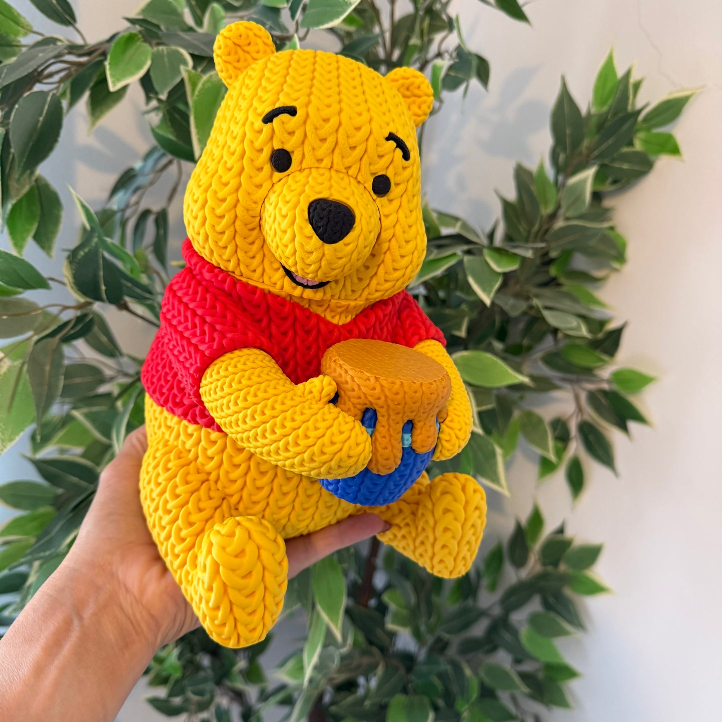 Winnie the Pooh (23.5cm)