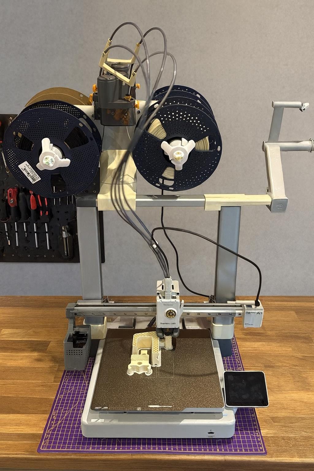 Articulated Tooth Shelf / Computer Monitor Sitter | 3D Printed Ornament