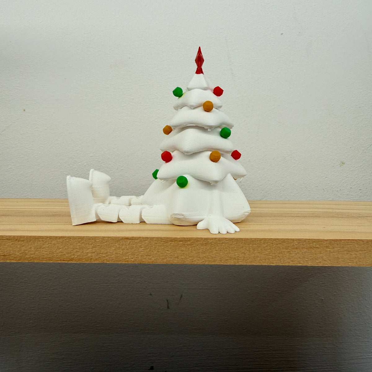 Christmas White Tree Shelf Sitter, Dangly Legs