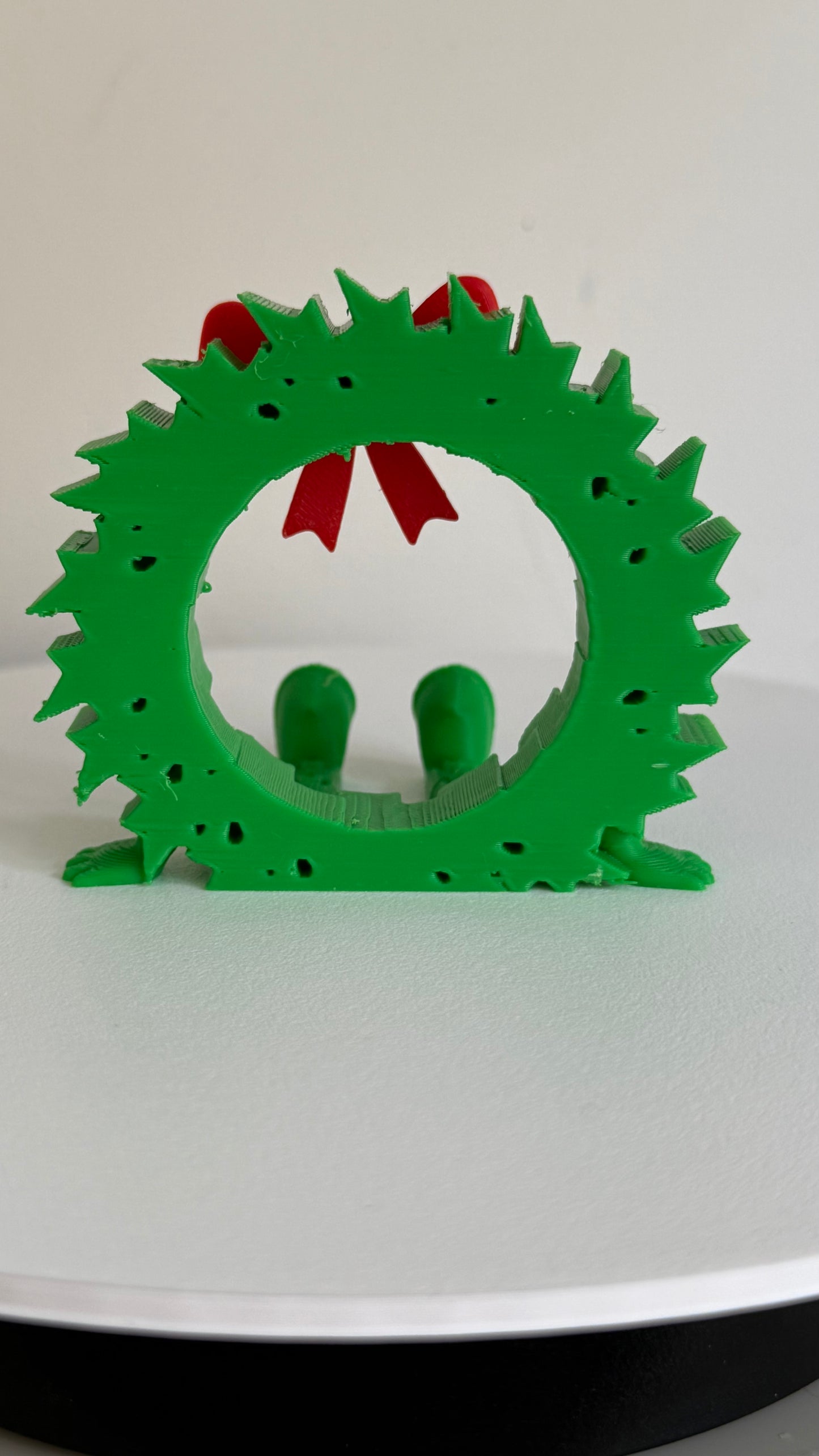 Christmas Wreath Dangly Legs Shelf Sitter