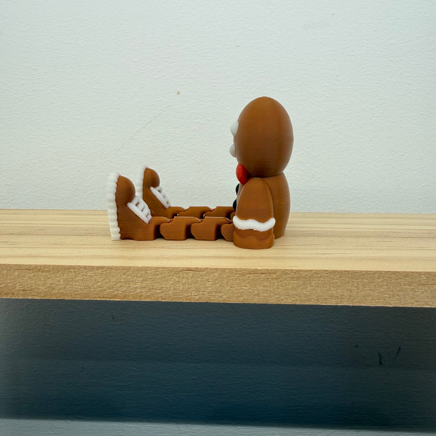 Christmas Gingerbread Man Shelf Sitter