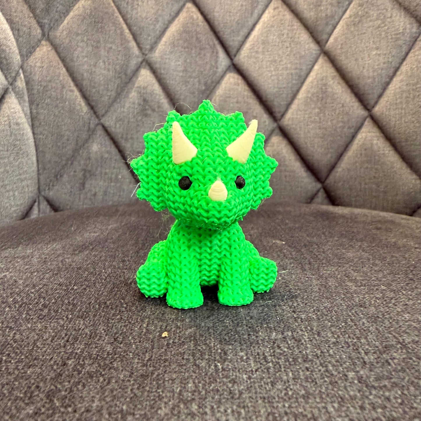 Triceratops Dinosaur – Figurine – Mini Collectible Ornament Gift