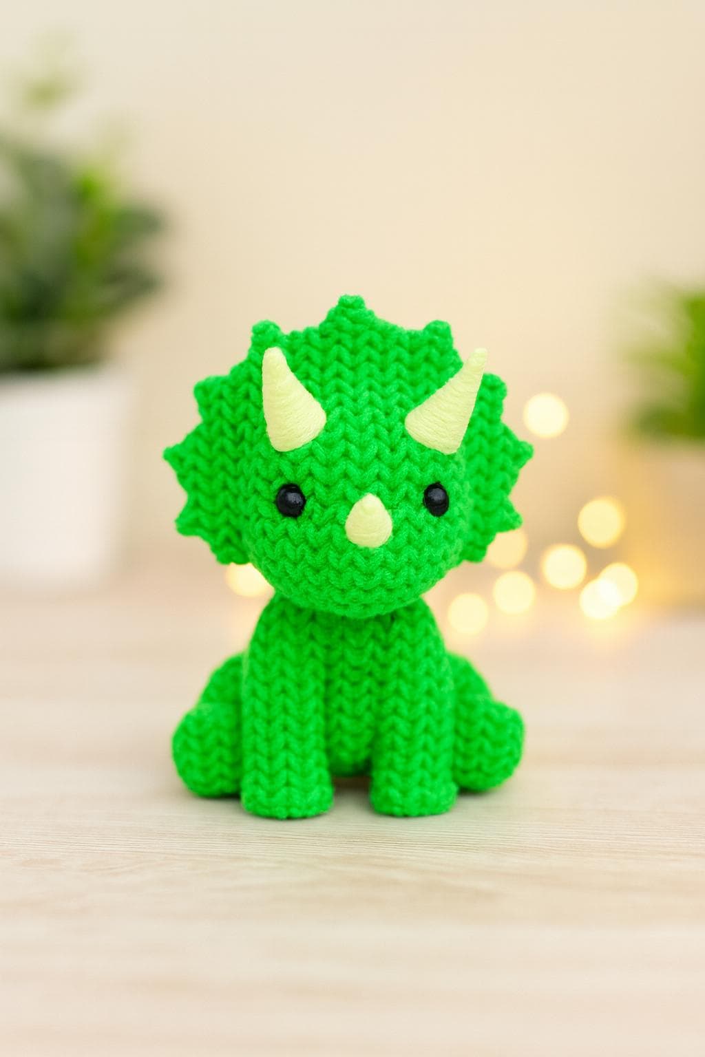 Triceratops Dinosaur – Figurine – Mini Collectible Ornament Gift