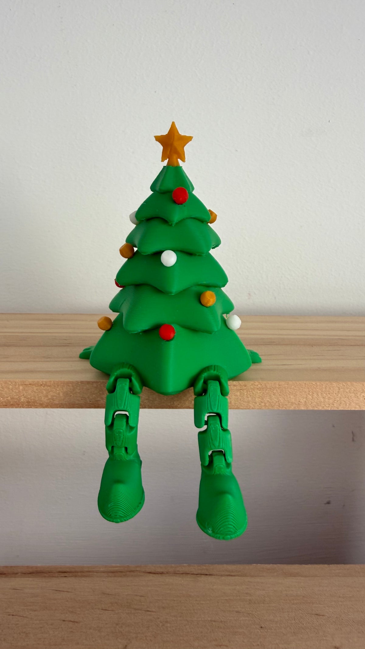Christmas Green Tree Shelf Sitter, Dangly Legs