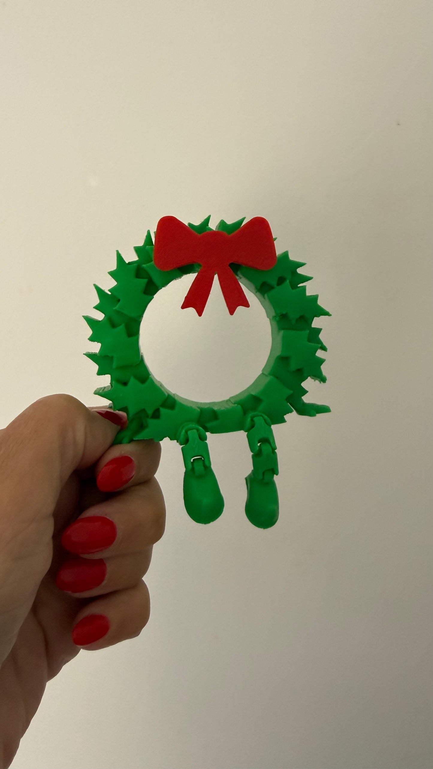 Christmas Wreath Dangly Legs Shelf Sitter