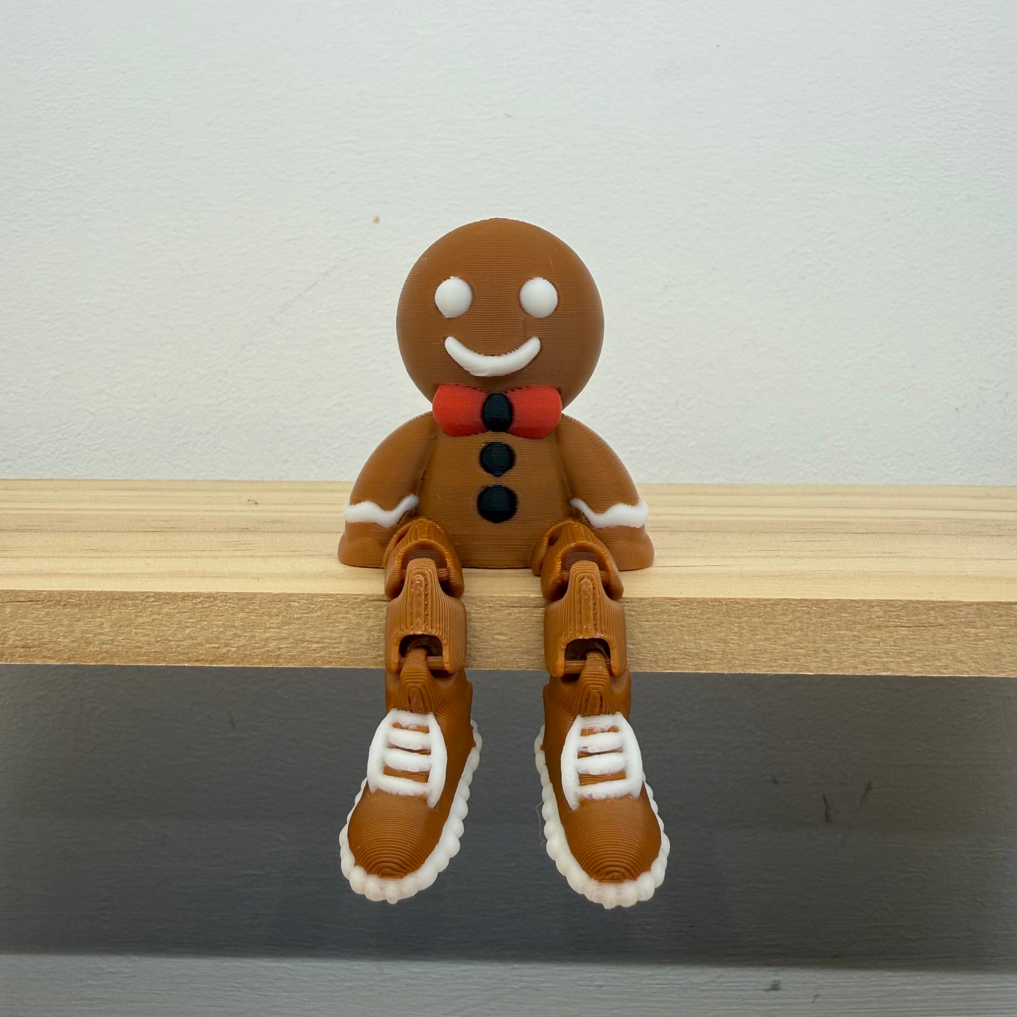 Christmas Gingerbread Man Shelf Sitter