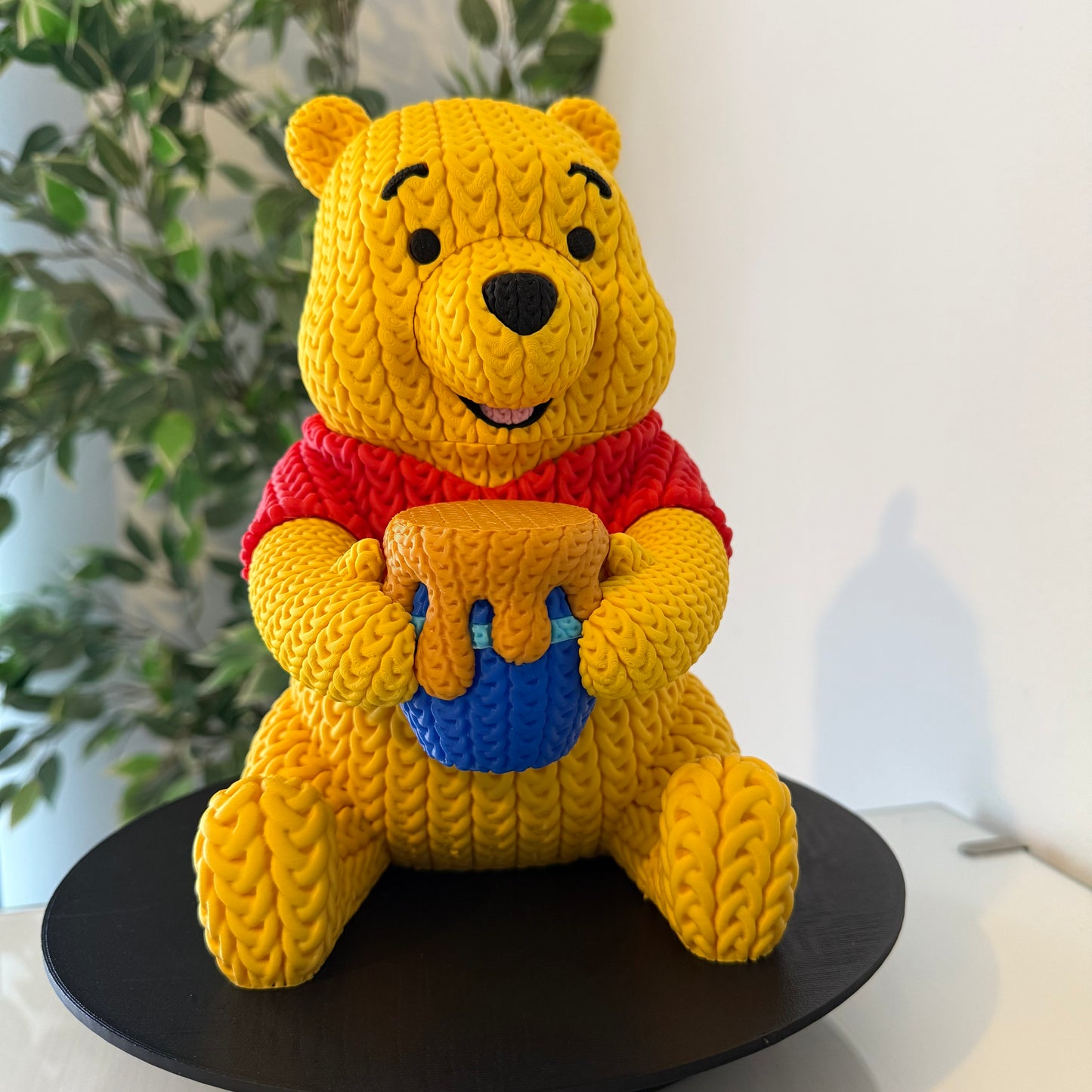 Winnie the Pooh (23.5cm)