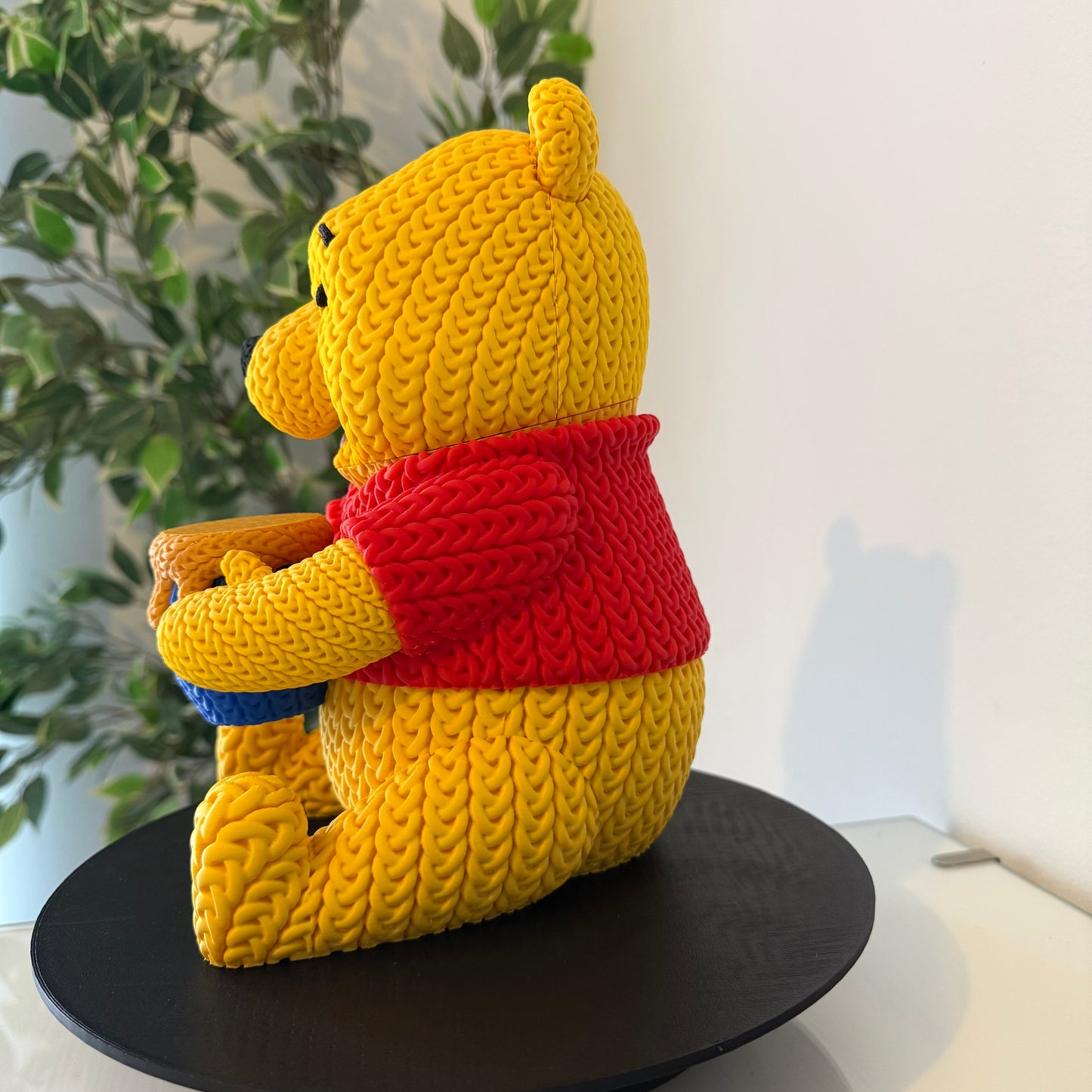 Winnie the Pooh (23.5cm)
